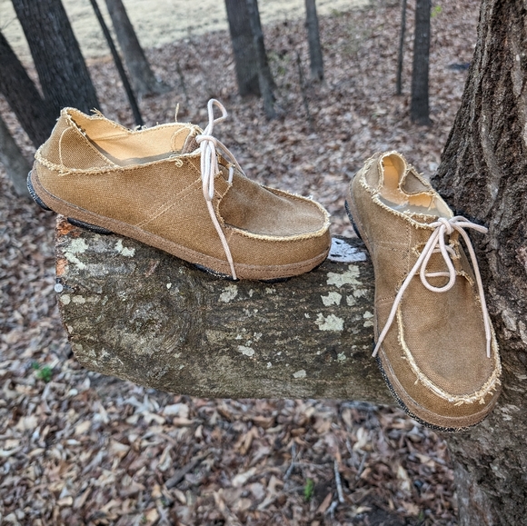 Olukai Ohana canvas lace up shoes (EUC) main image 4